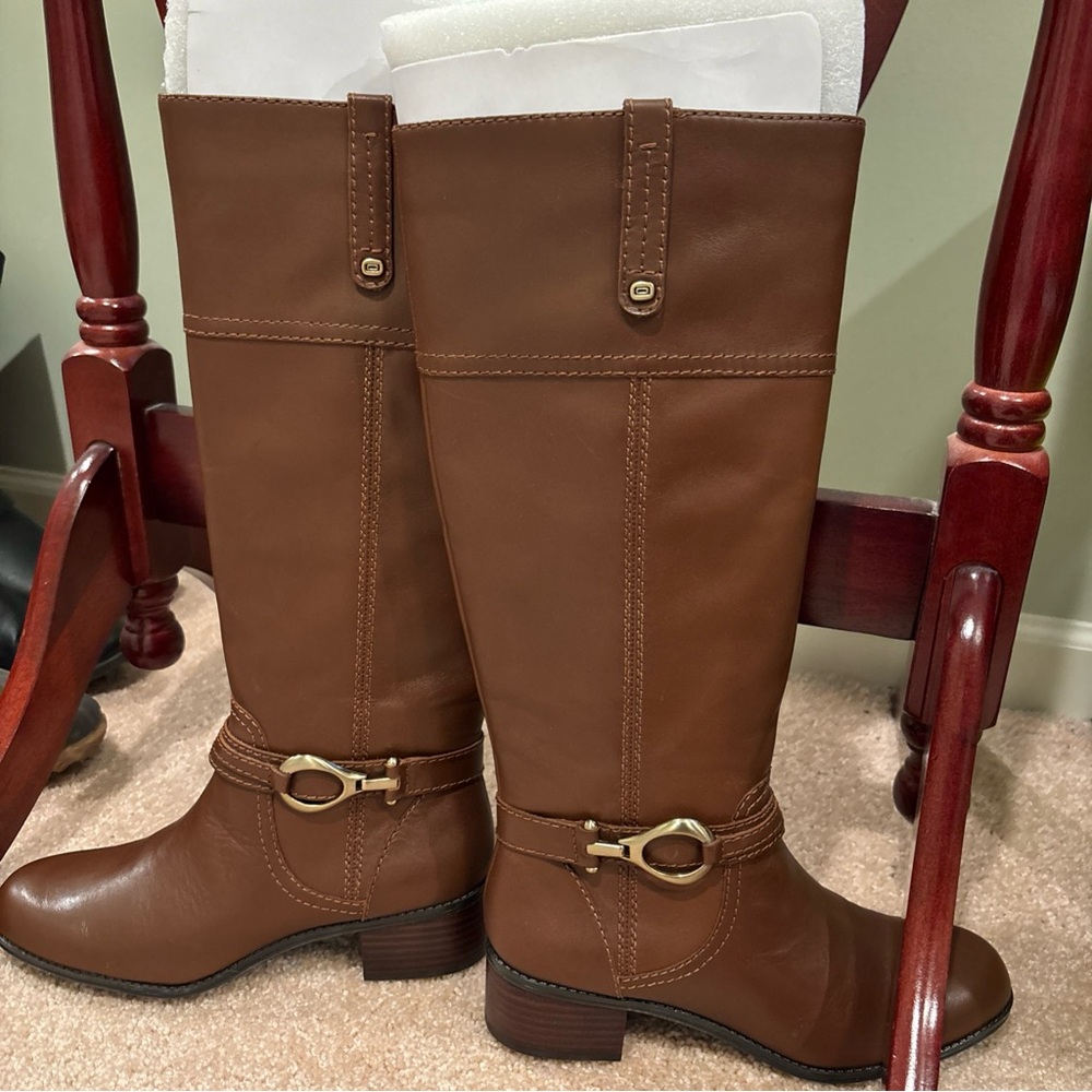 Bandolino Carly‎ Brown Leather Riding Boots 6.5M Gold Buckle Knee High NWT
